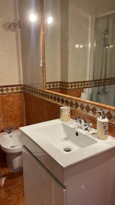 A Lovely Flat In Heart Of Campo De Ourique Lisboa