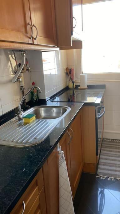 A Lovely Flat In Heart Of Campo De Ourique Apartamento